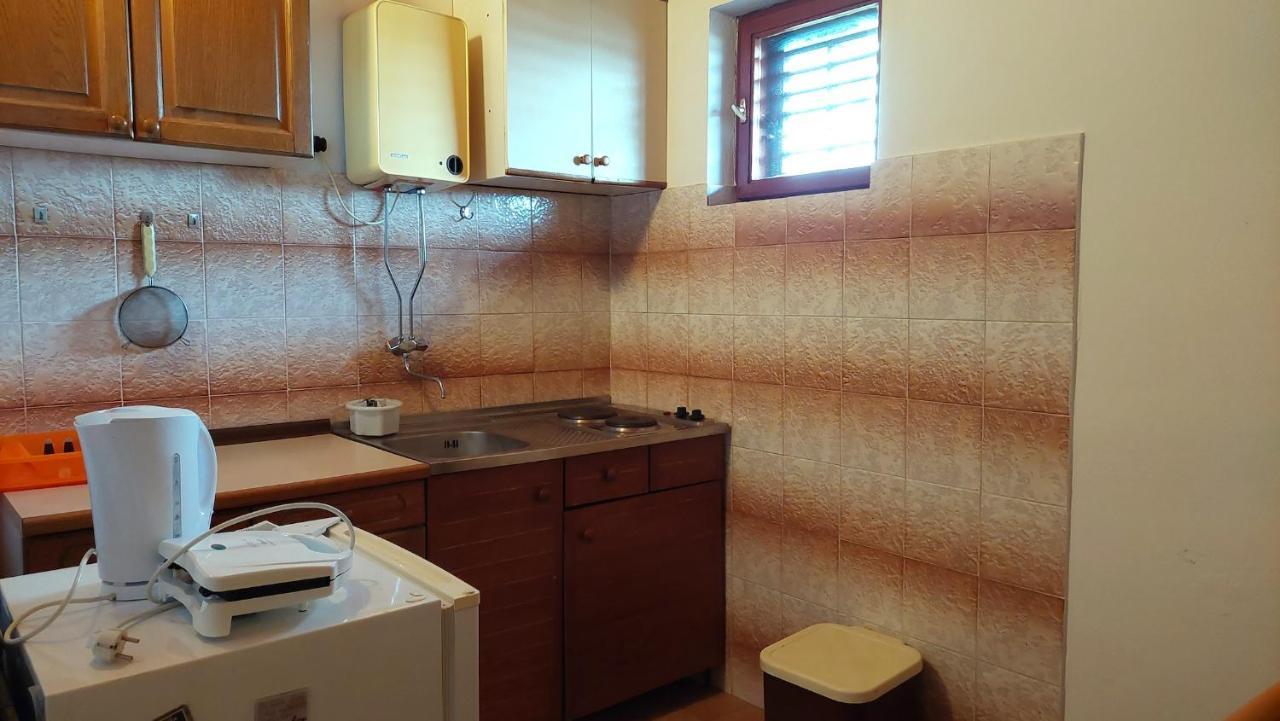 Nar Apartment Mrljane ภายนอก รูปภาพ